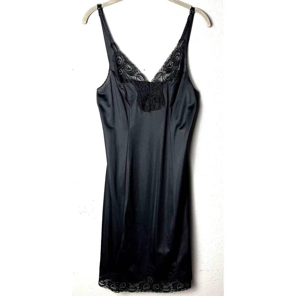 VTG Bali Size 32x23 Black Satin Lace Sheer Smock Babydoll Nightgownโ Peignoir
